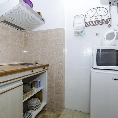 Apartment And Mirjana