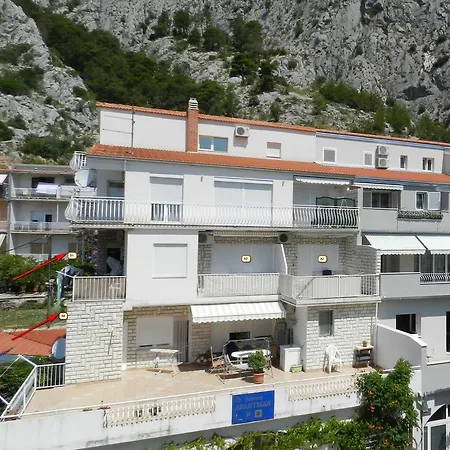 Apartman And Mirjana Omiš
