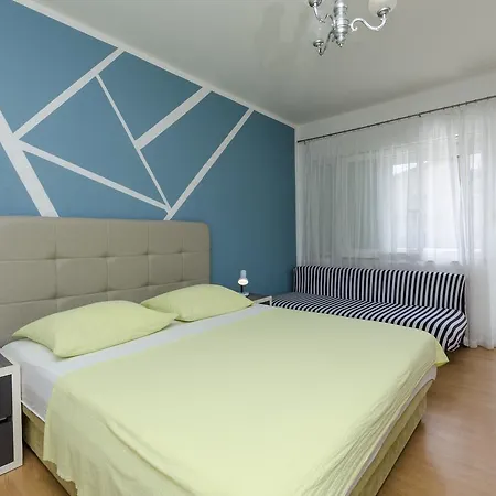 And Mirjana Apartman *