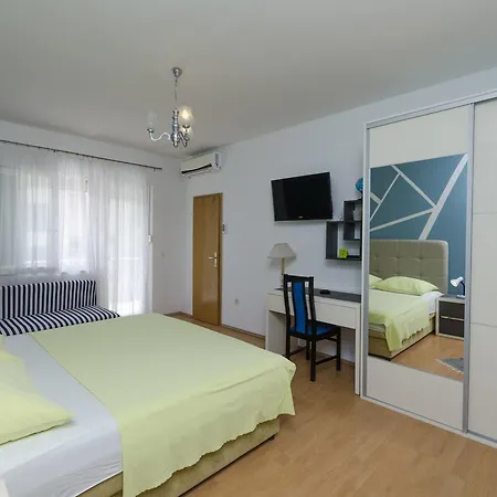 And Mirjana Apartman Omiš
